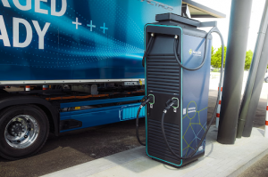 Solar-Powered EV Charging Stations: Revolutionizing Sustainable Mobility